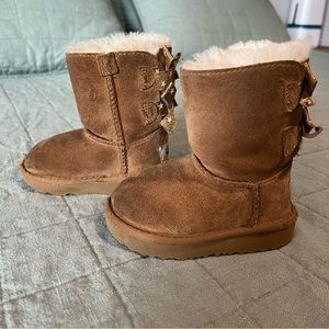 Toddler Bailey bow Ugg boots
